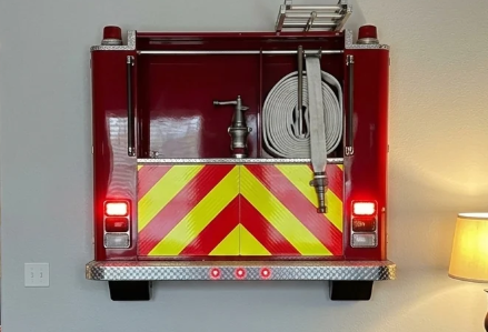 🚒 Fire Truck Wall Sculpture