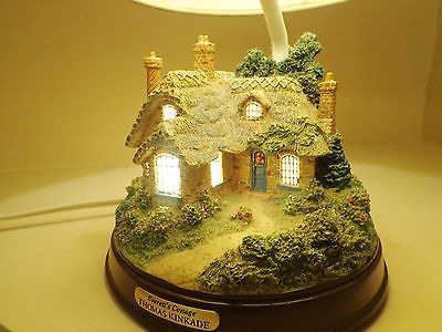 Collectible Cottage Table Lamp 🏡💡