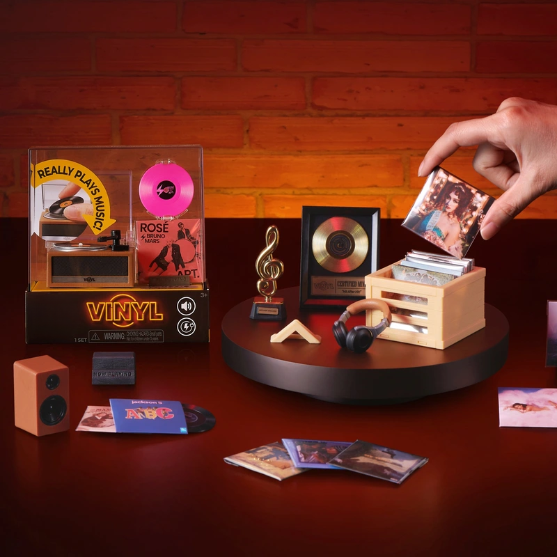 🎵 Mini Turntable. 5 Mystery Vinyls. Endless Surprises.