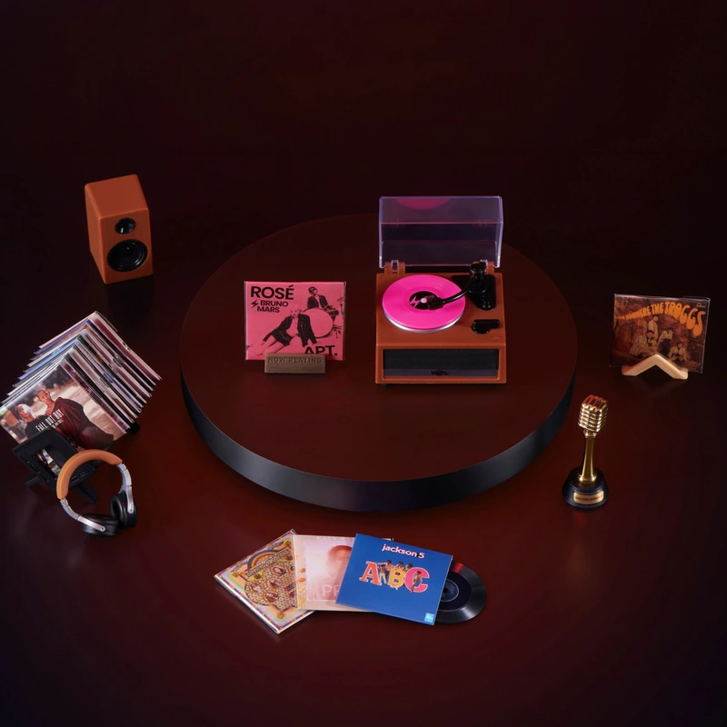 🎵 Mini Turntable. 5 Mystery Vinyls. Endless Surprises.