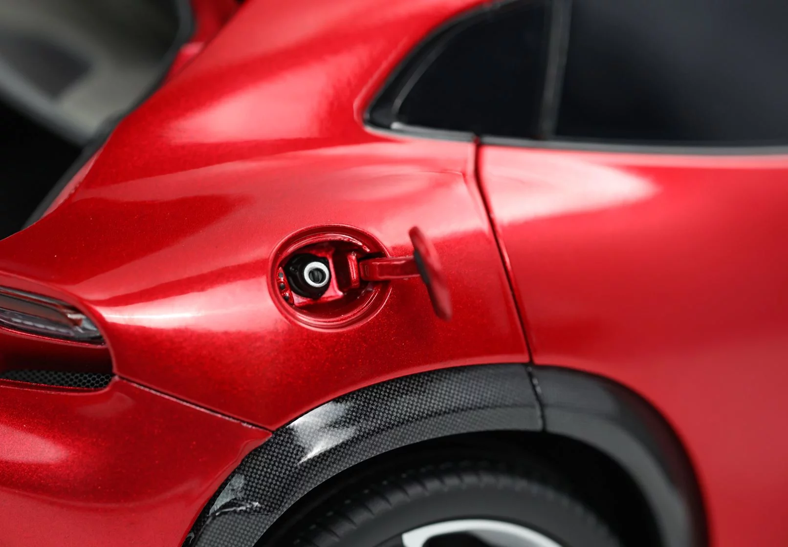 🏎️ Italian SUV Masterpiece — Captured at 1:18 Scale
