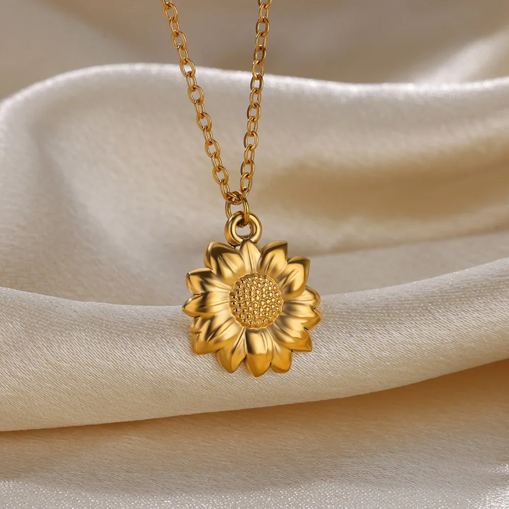 Stainless Steel Geometric Necklace For Women Fashion Sun Sunflower Pendant Clavicle Chain Aesthetic Jewelry Accessories Femme