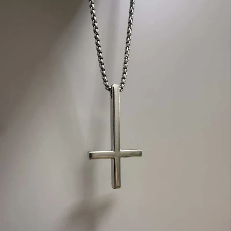 Hip Hop Punk Stainless Steel Inverted Cross Pendant Necklace for Men Women Men Trendy Personality Collar Chain Jewelry Gifts