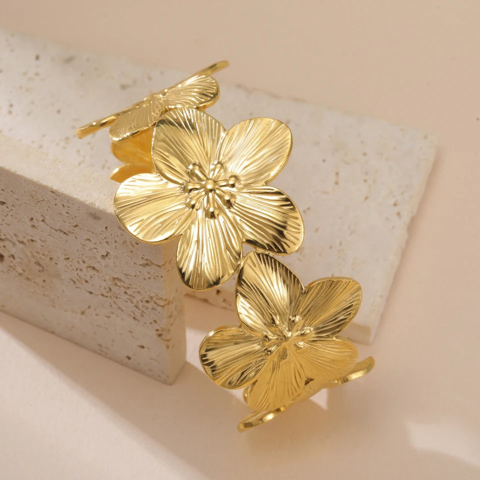 Teamer Fashion Big Flowers Cuff Bracelet for Women Stainless Steel Gold Color Bangle Bohemian Jewelry Wedding Gift