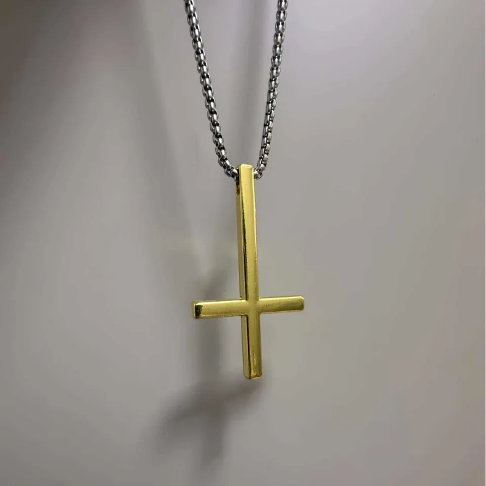 Hip Hop Punk Stainless Steel Inverted Cross Pendant Necklace for Men Women Men Trendy Personality Collar Chain Jewelry Gifts