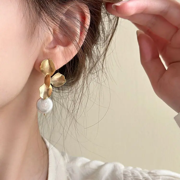 New 925 Sterling Silver Drop Earrings Golden Flower Petal Pearl Elegant For Women Girl Gift Jewelry Dropshipping Wholesale