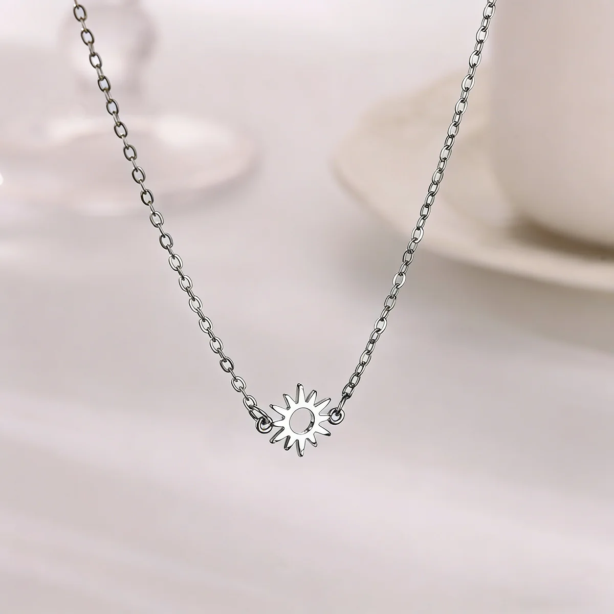 Stainless Steel Geometric Necklace For Women Fashion Sun Sunflower Pendant Clavicle Chain Aesthetic Jewelry Accessories Femme