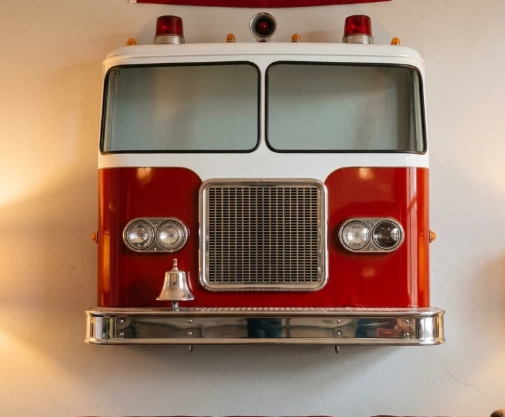 🚒 Fire Truck Wall Sculpture