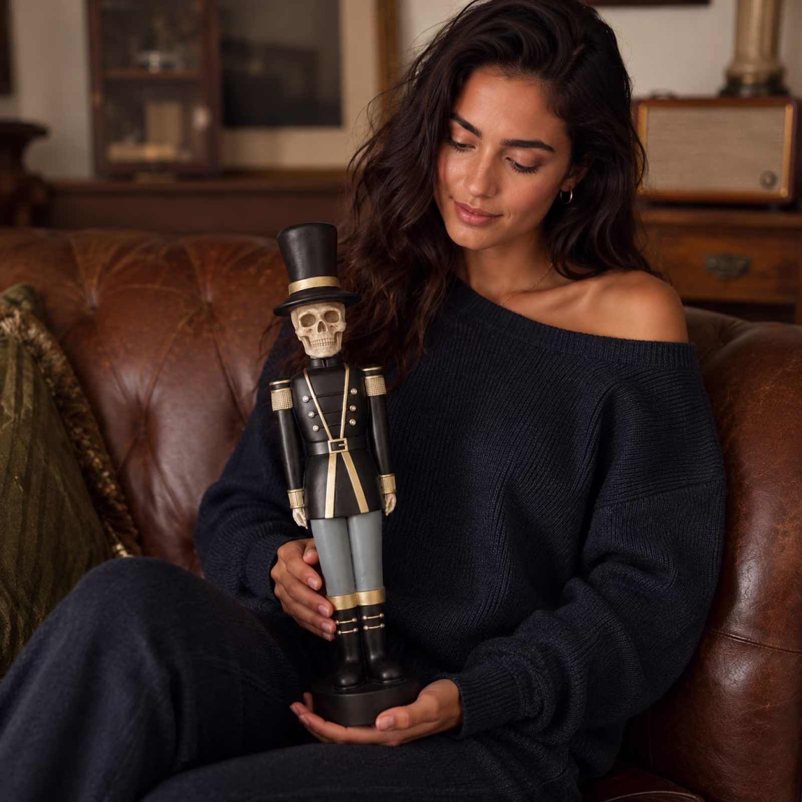 Skeleton Nutcracker Figurine – 14" of Spooky Holiday Elegance 💀🎄