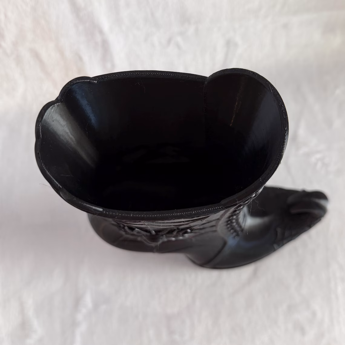 3D Printed Witch Boot Vase – Spooky Elegance for Your Halloween Display 🕷️🥾✨