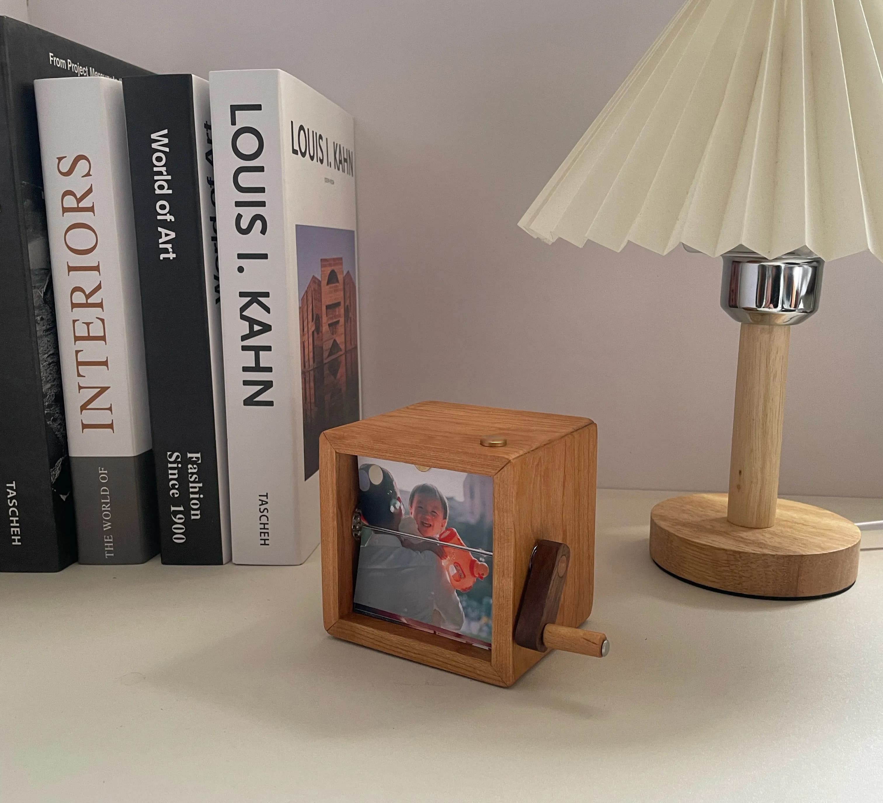 🎬🎥照片客製機械手搖動態相冊，寵物/寶寶/情侶/寫真/全家福等都可以來圖客製~