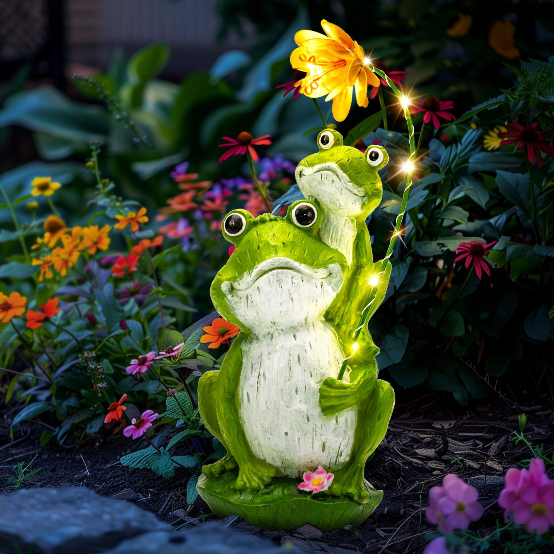 Solar Loving Frog Garden Statue with LED Light, Outdoor Waterproof Garden Figurine, Yard Patio Decor & Perfect Gardening Gift for Women