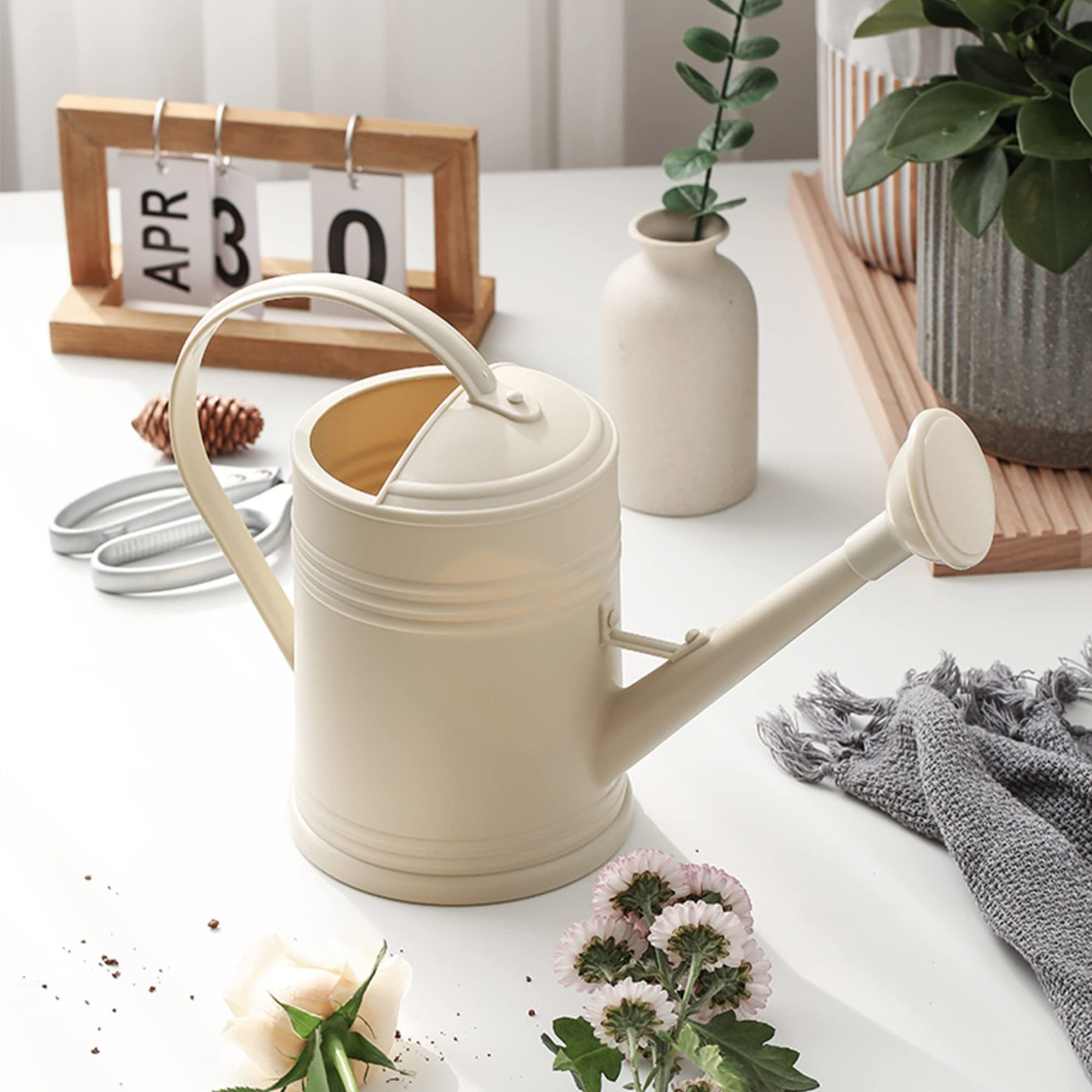 Plastic Watering Can with Sprinkler Head, 68oz Half Gallon Water Can for Indoor House Plants & Flowers