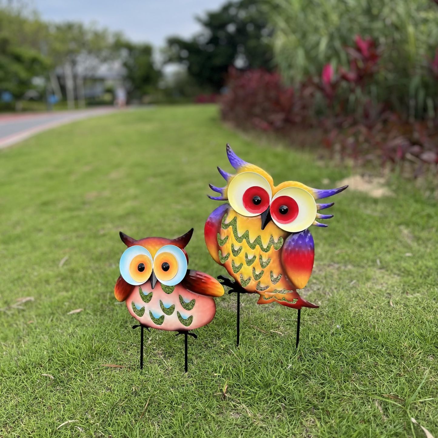 Pack of 2 Vibrant Metal Owl Silhouette Stakes, Rustproof Animal Garden Statues, Outdoor Yard Lawn & Flower Bed Decor Ornaments