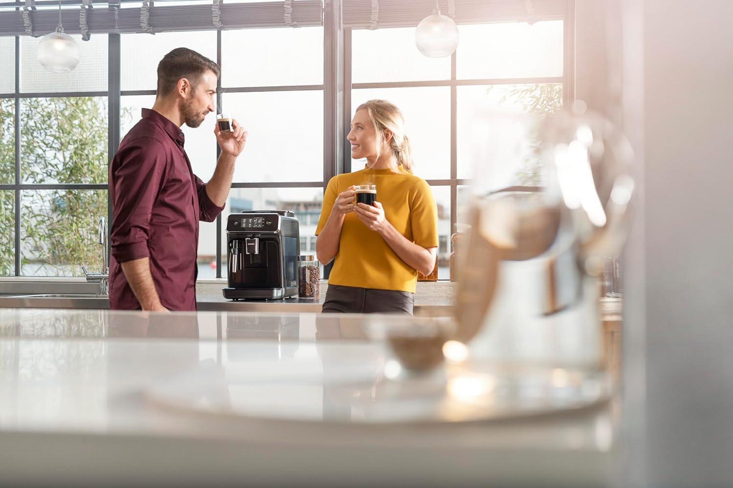 Philips Serie 5400 Kaffeevollautomat – LatteGo Milchsystem, 12 Kaffeespezialitten, Intuitives Display, 4 Benutzerprofile, Chrom (EP5447/90)