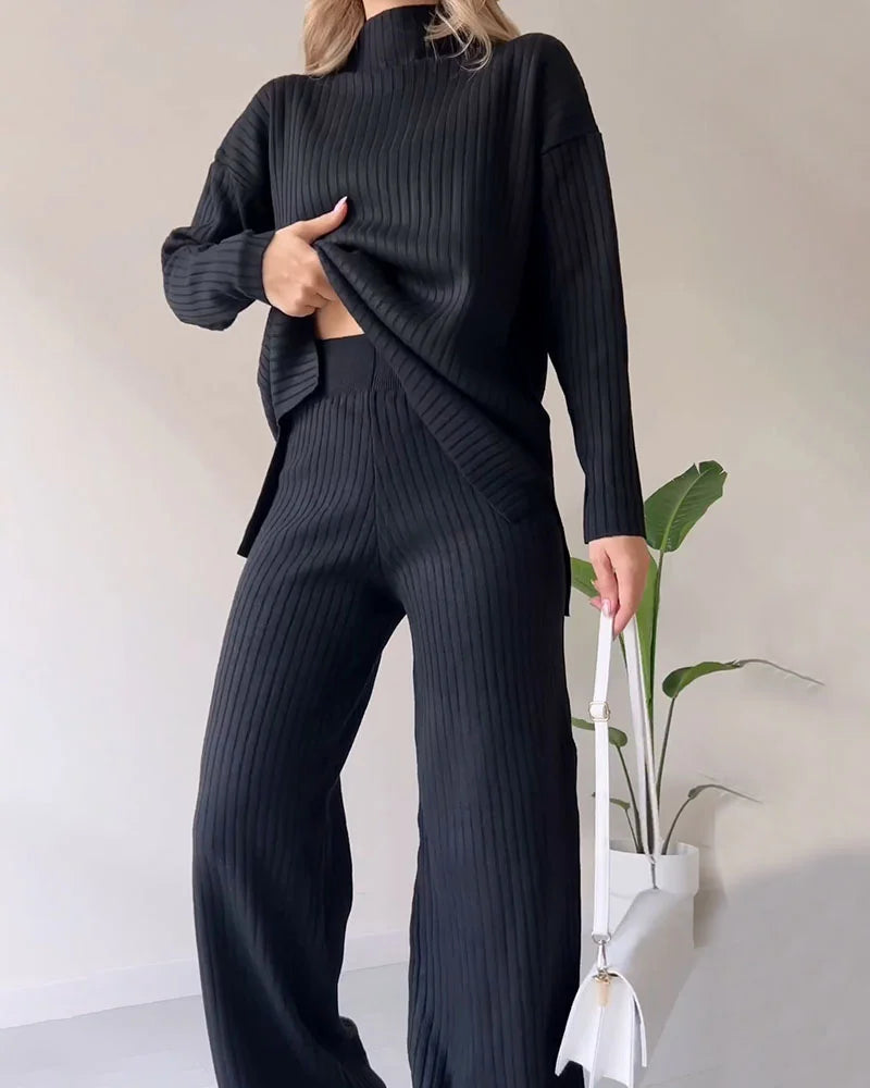 Stylish two-piece set with a slit for effortless casual style