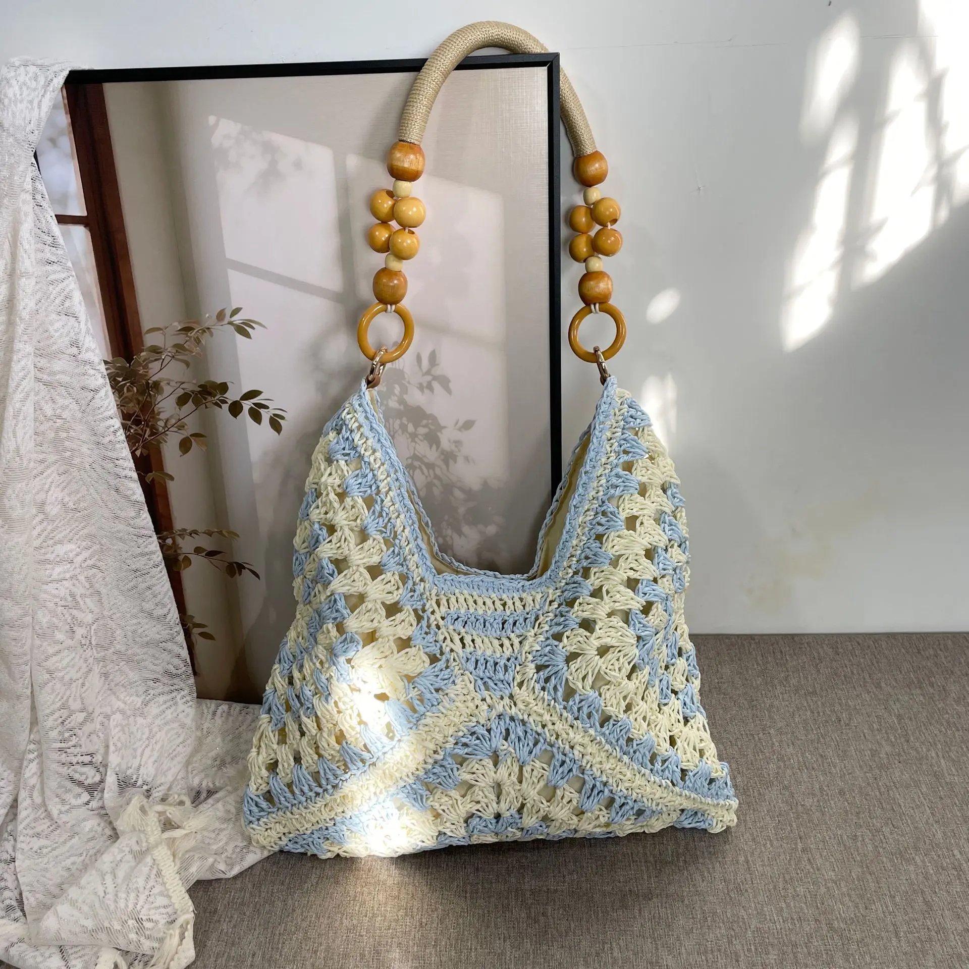 🌴 Hand-Woven Straw Bag | Unique Artisanal Design