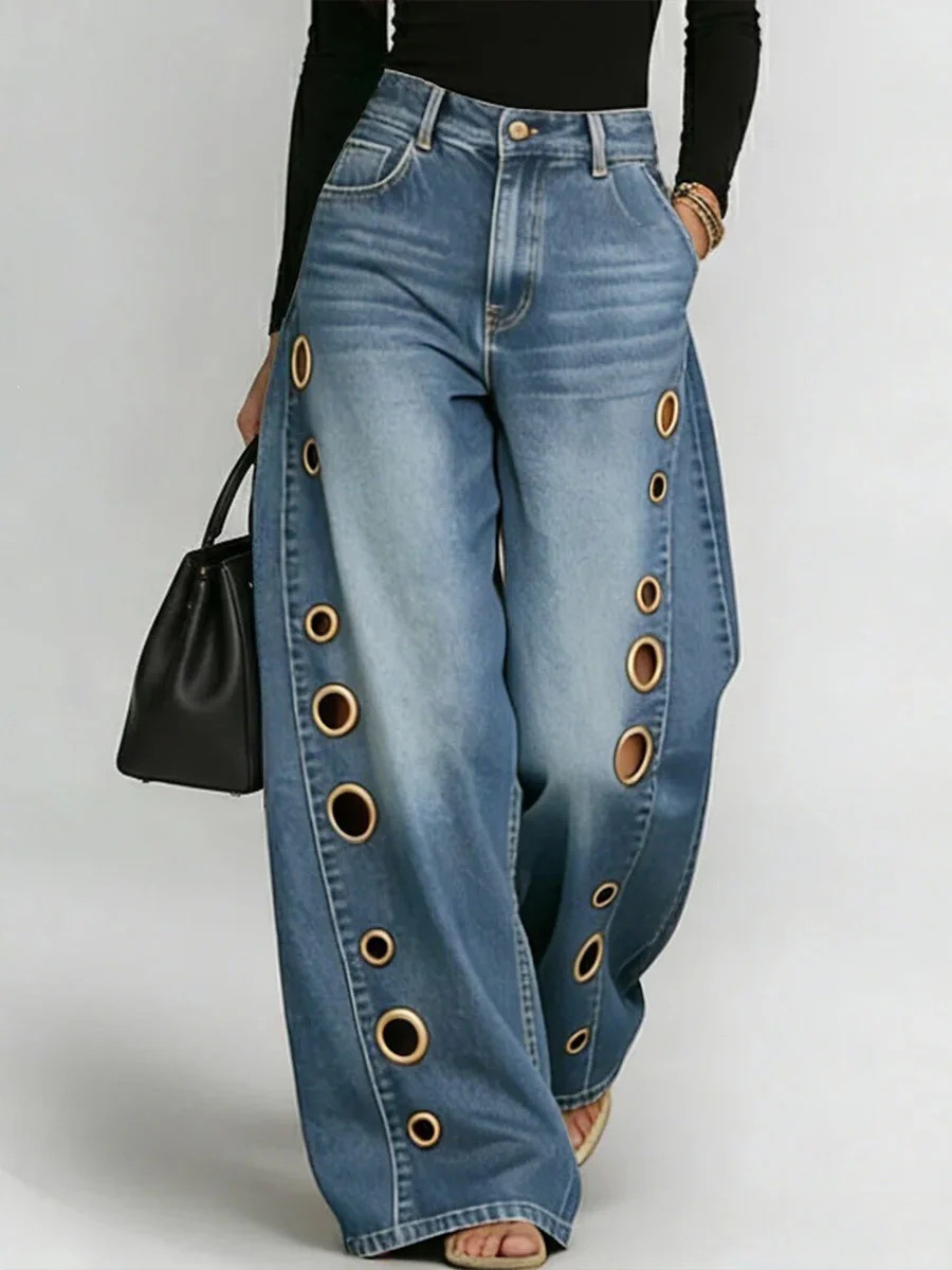 High-Waisted Unbuttoned Jeans with Geometric Hollow Pockets and Split-Seam Detailing