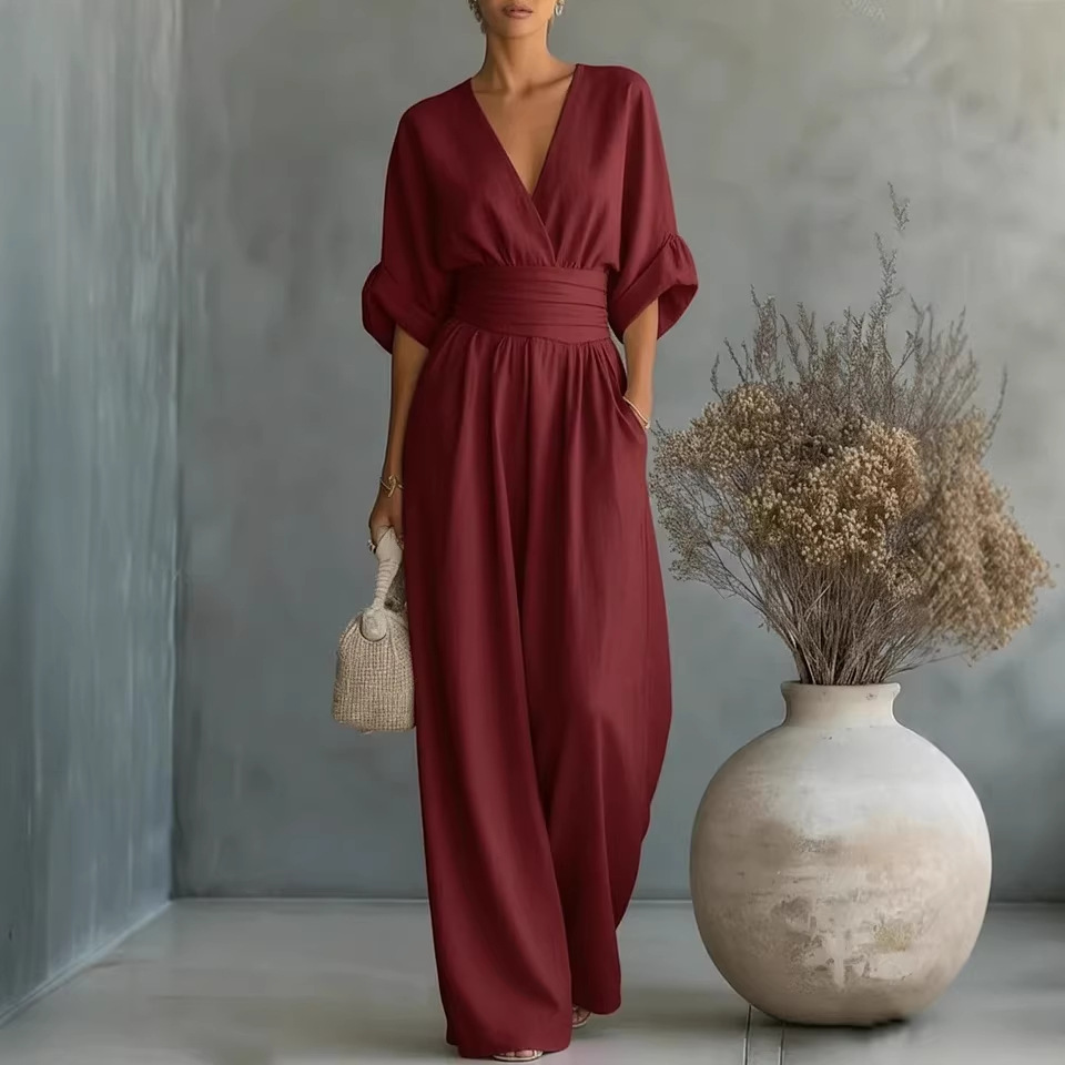 Elegant long dress for summer, suitable for banquets, weddings, and parties.