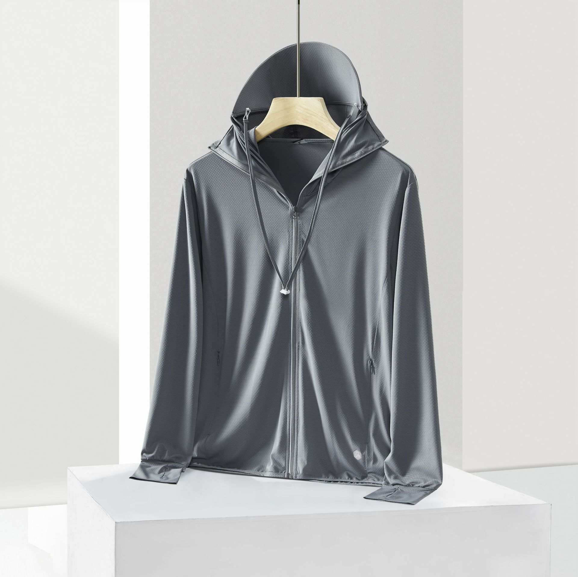 Summer unisex ultra-thin breathable sun protection clothing with UV protection