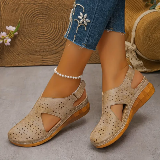 Women's breathable sandals with arch support and orthopedic design.
