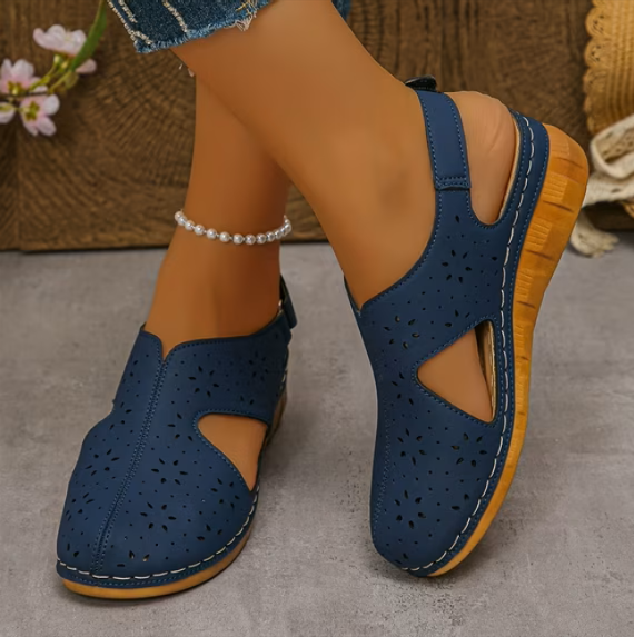 Women's breathable sandals with arch support and orthopedic design.