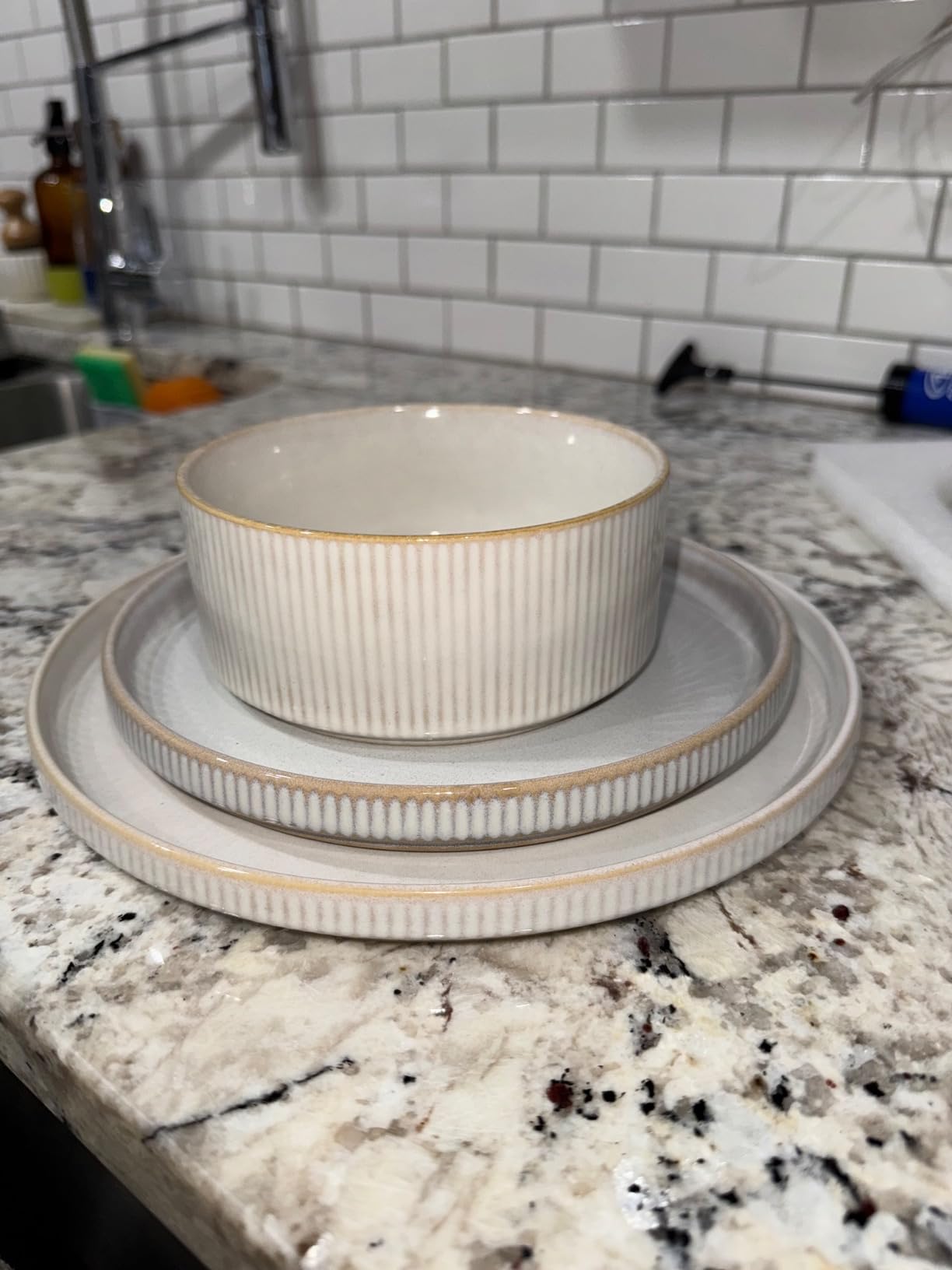 Dinnerware photo