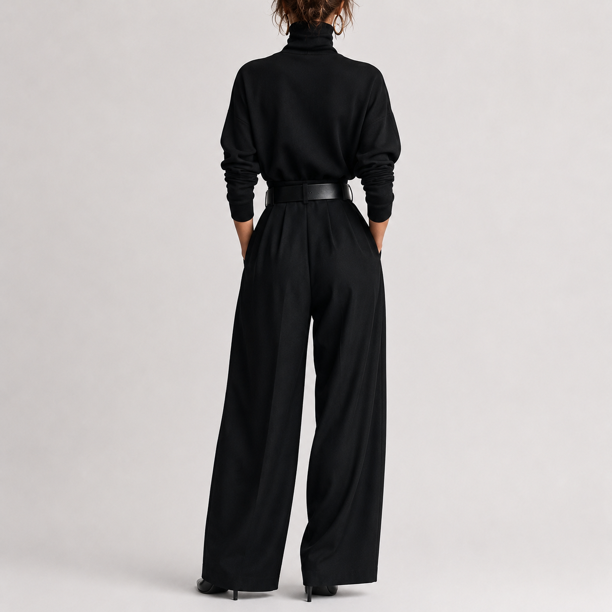 All-black Turtleneck Long-sleeved T-shirt And Straight-leg Pants Two-piece Set (including Belt)