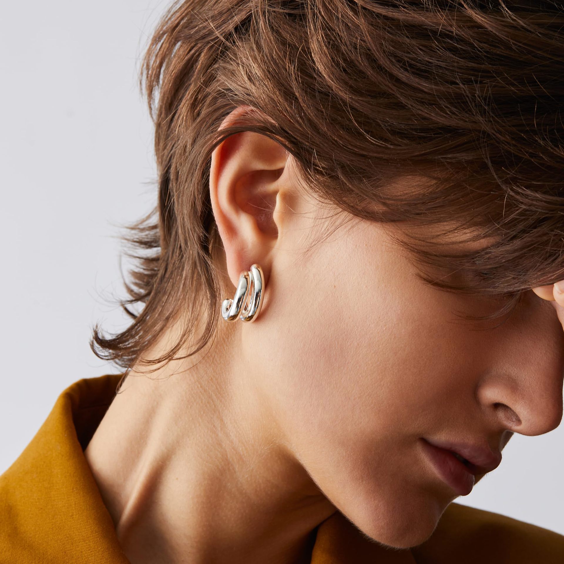 Dune Double Hoop Earrings – Chunky Gold & Silver Sculpted Hoops