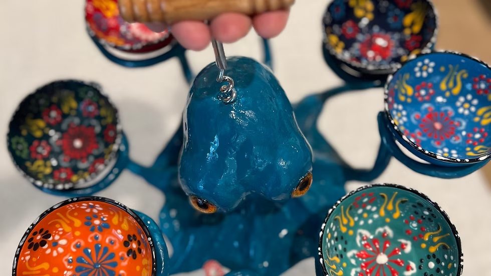 The Party Octopus 🐙✨ – 8-Piece Rotating Snack Server