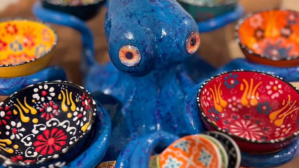 The Party Octopus 🐙✨ – 8-Piece Rotating Snack Server
