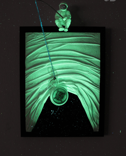 🚀 Astro Glow – Handcrafted Luminous Astronaut Figurine ✨