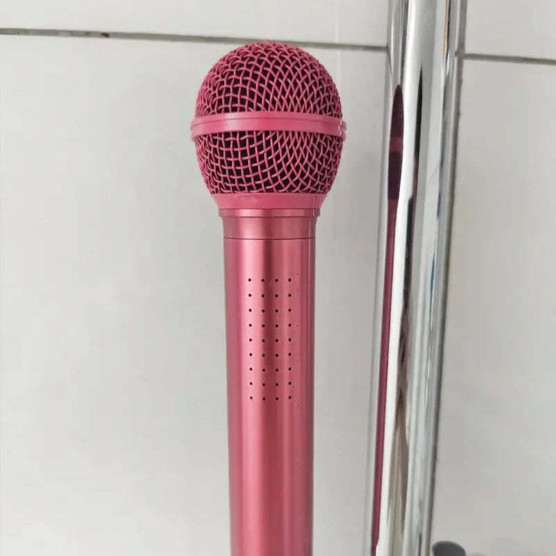 🎤 Microphone-Shaped Creative Showerhead
