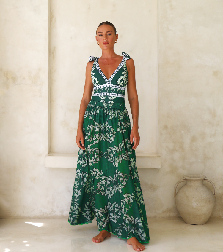 📢 Limited-time 70% off 🔥Green V Neck Lace Up Printed One Piece Swimsuit and Skirt
