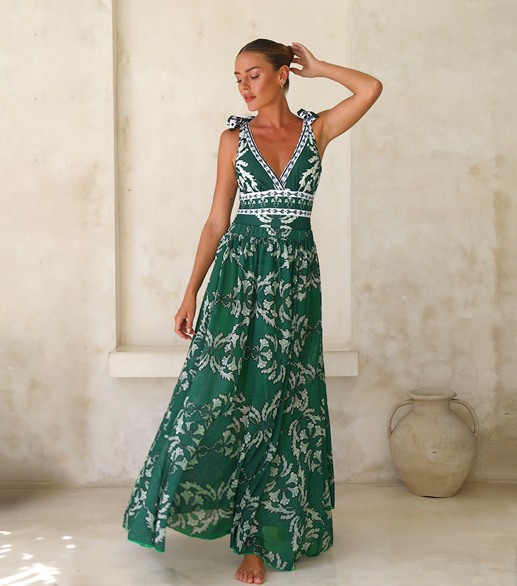 📢 Limited-time 70% off 🔥Green V Neck Lace Up Printed One Piece Swimsuit and Skirt