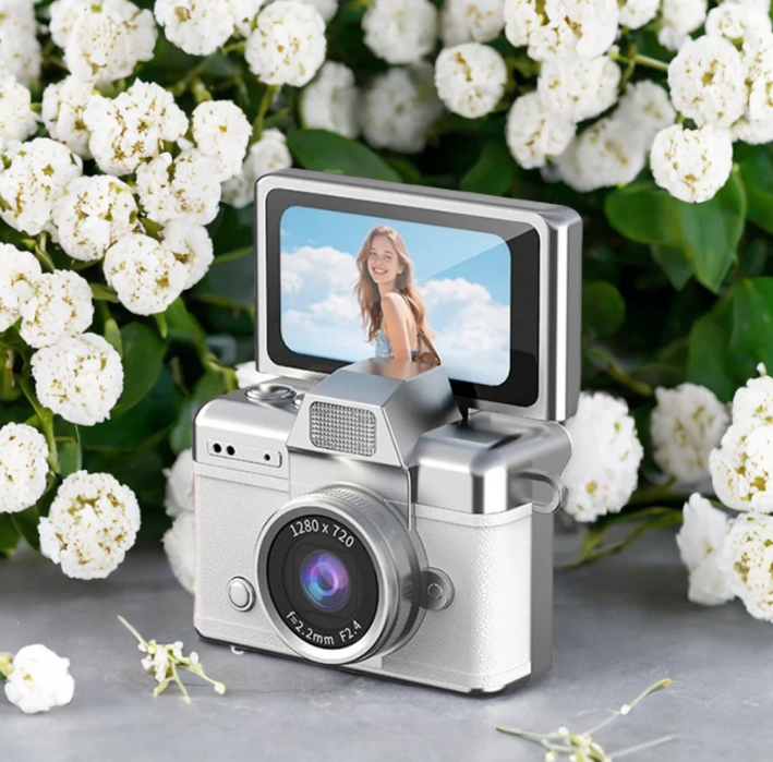 📸 Retro Mini Camera – Full HD 1080p Flip Design | Vintage Style 🎞️✨