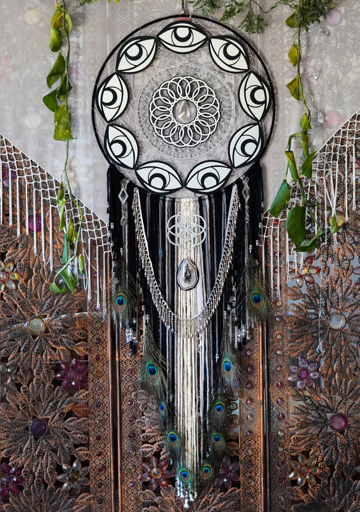 ✨ Mirrored Eye Mandala Dreamcatcher with Natural Quartz & Agate Accents