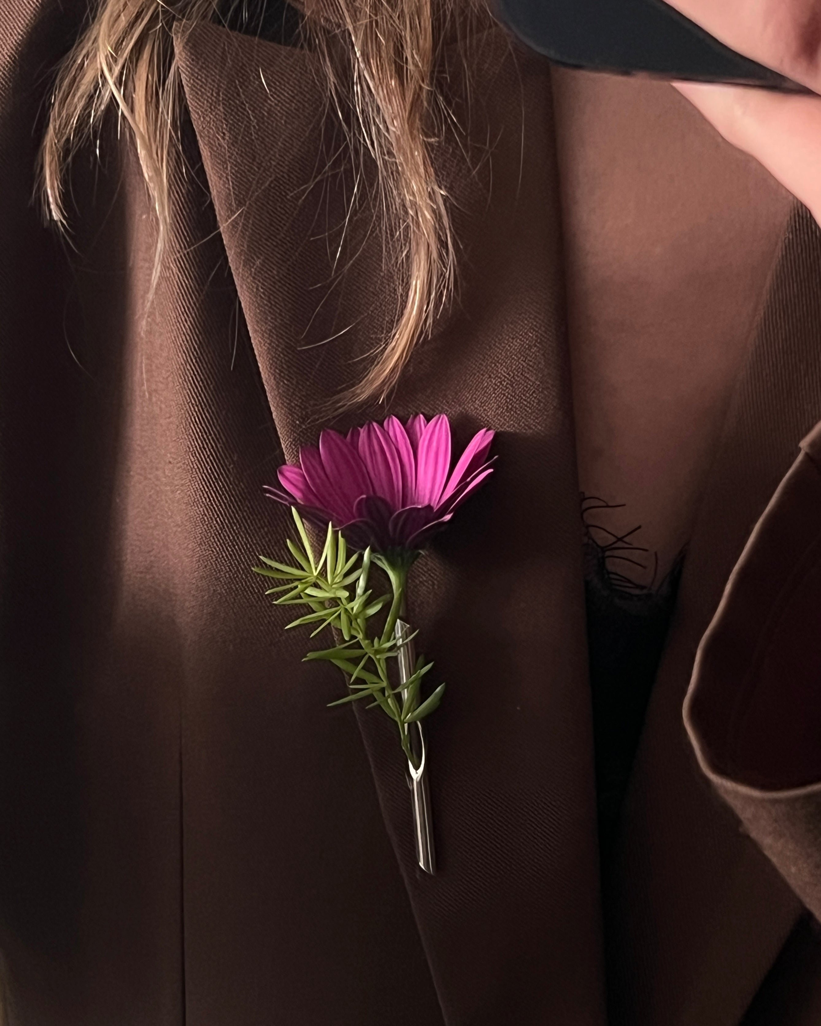 🎁A Kind Brooch - Every bloom tells a different story🌷