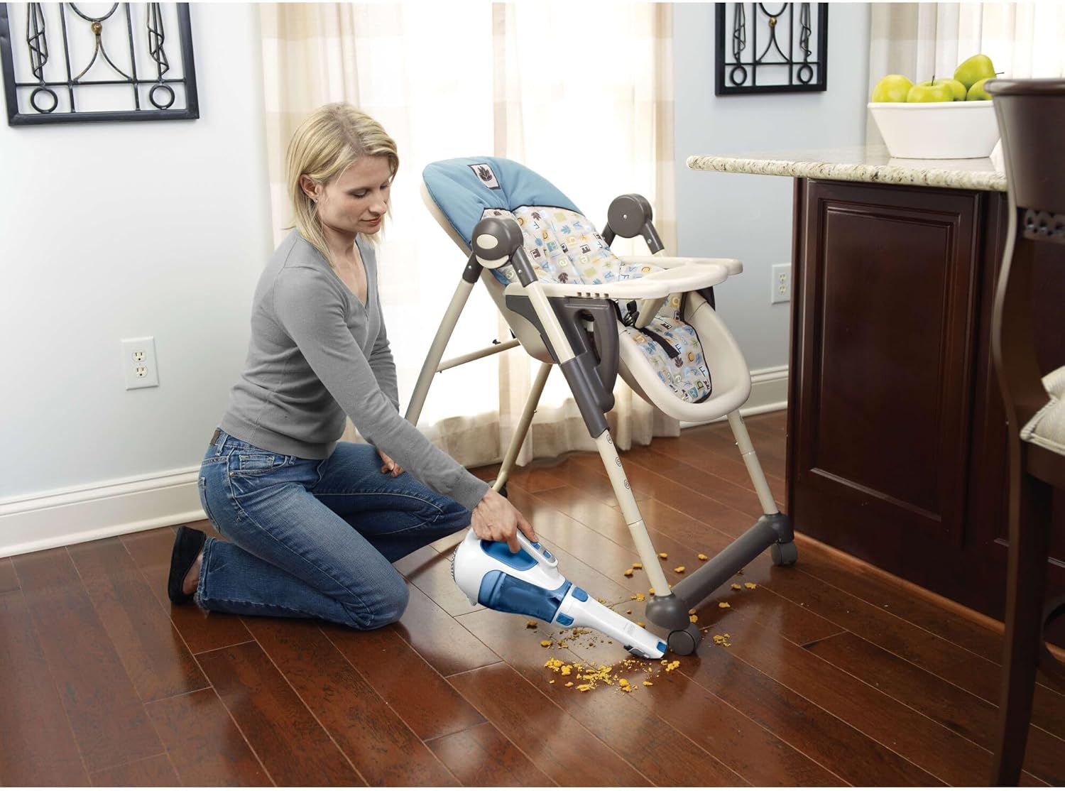 Handheld Vacuum, Cordless Car Vacuum Portable 12V, with Rotating and Extendable Nozzle (HHVI320JR02)