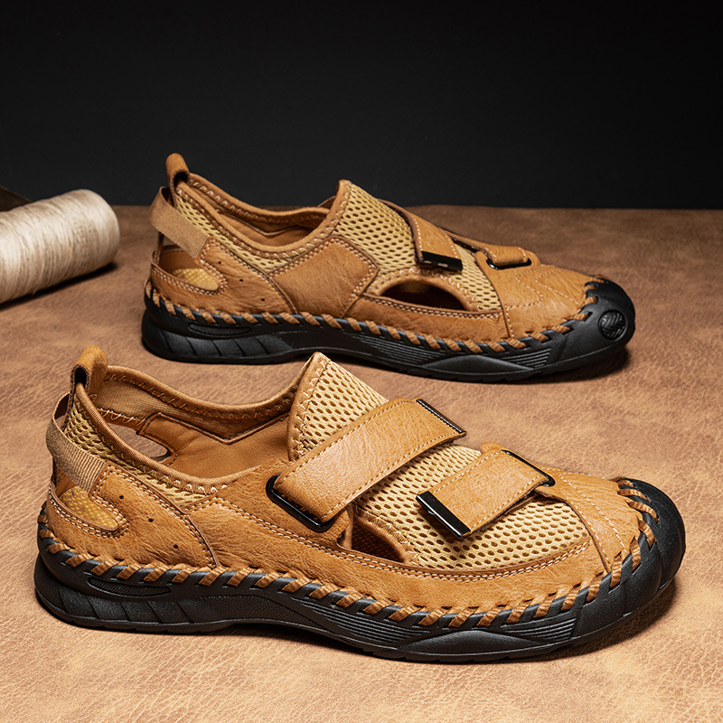 🎁 Don’t Miss 50% -The 2026 'Walking on Clouds' Leather Sandal That Thousands of Men Are Switching To