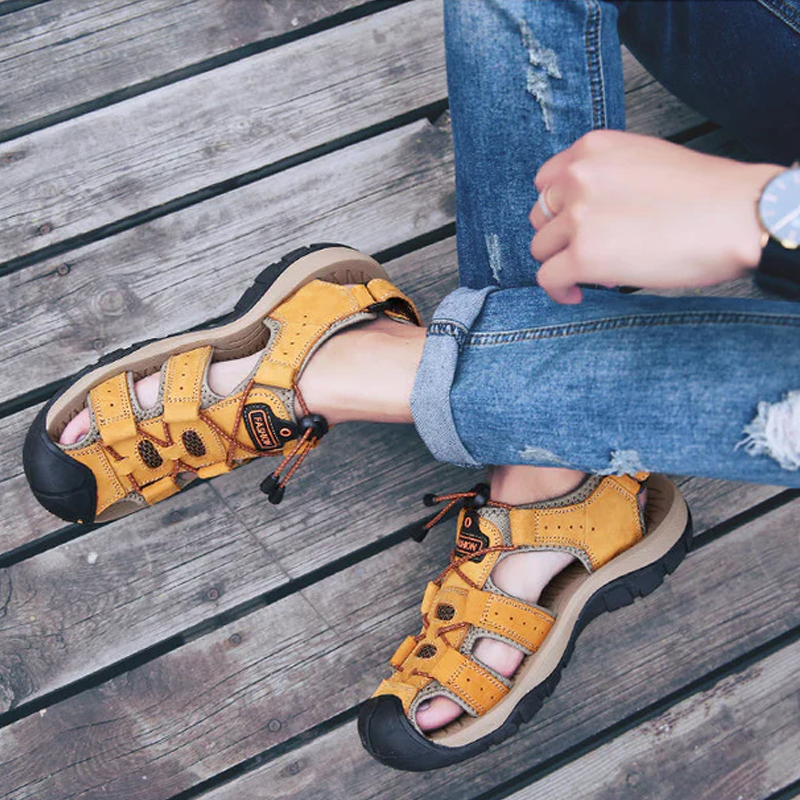 🎁 Don’t Miss 45% -Men’s Leather Support Sandals – Lightweight & Non-Slip