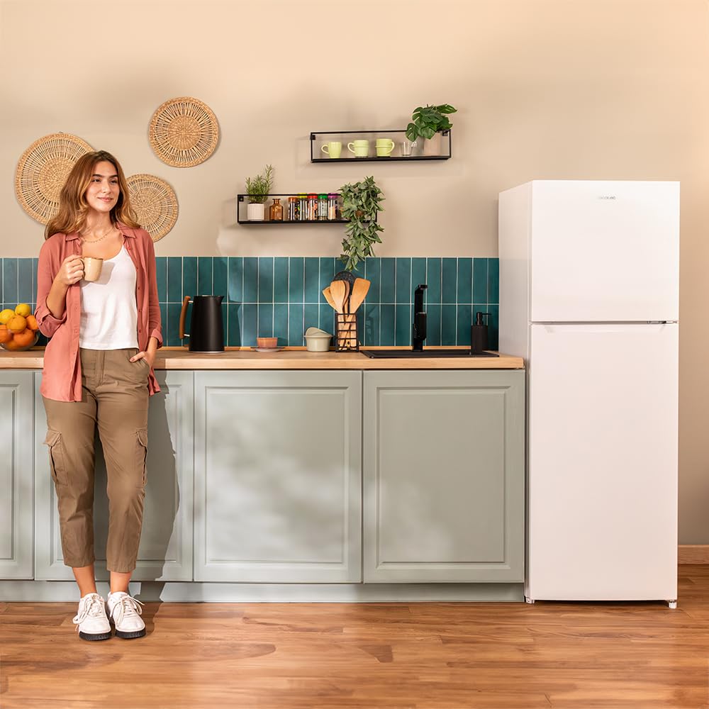 Cecotec Réfrigérateur de deux portes Bolero CoolMarket 2D 211 White E. Réfrigérateur blanc, 143 cm de haut, 211 L, Dégivrage, classe E, mode Congélation Rapide.