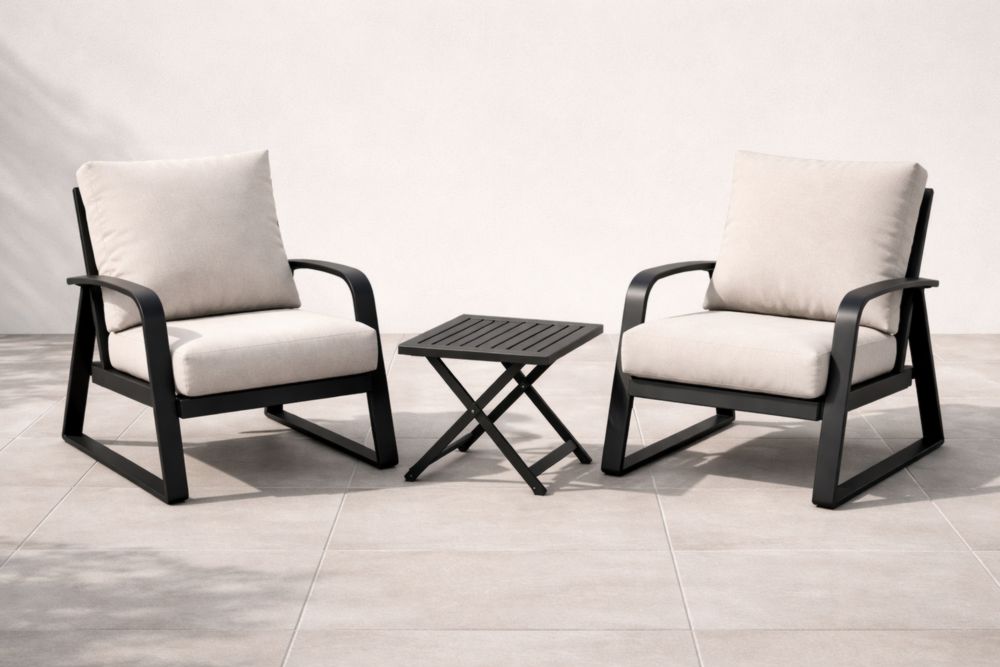 Ensemble de Deux Fauteuils et Table Basse en Aluminium et Polyester Beige
