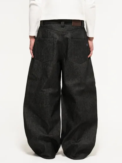 JAPANESE SELVEDGE  CURVED-LEGS JEANS