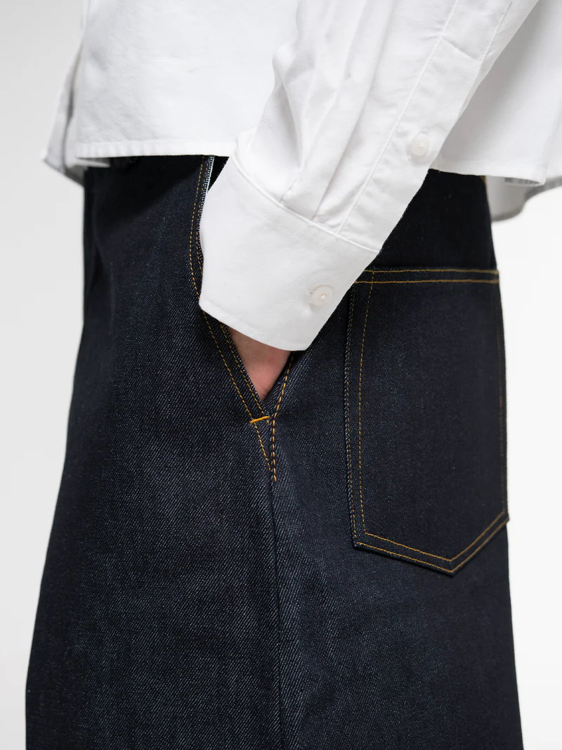 JAPANESE SELVEDGE  CURVED-LEGS JEANS