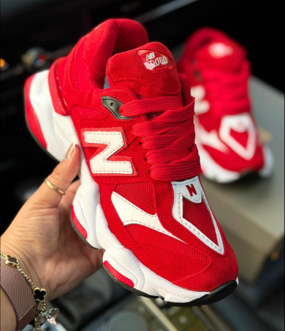 Scarpe New Balance 9060 - Edizione Speciale Red