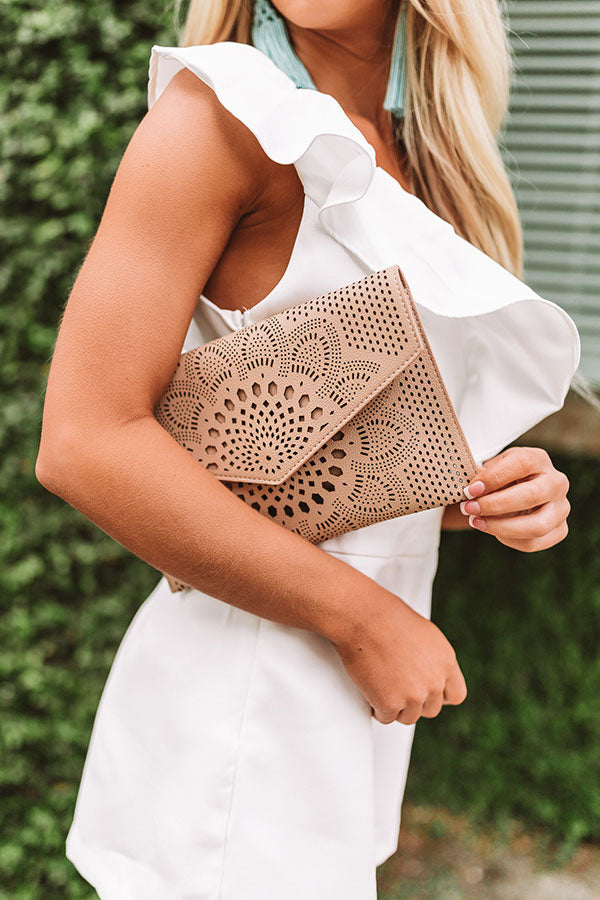 Hey, Bombshell Clutch-Beginning Fashion