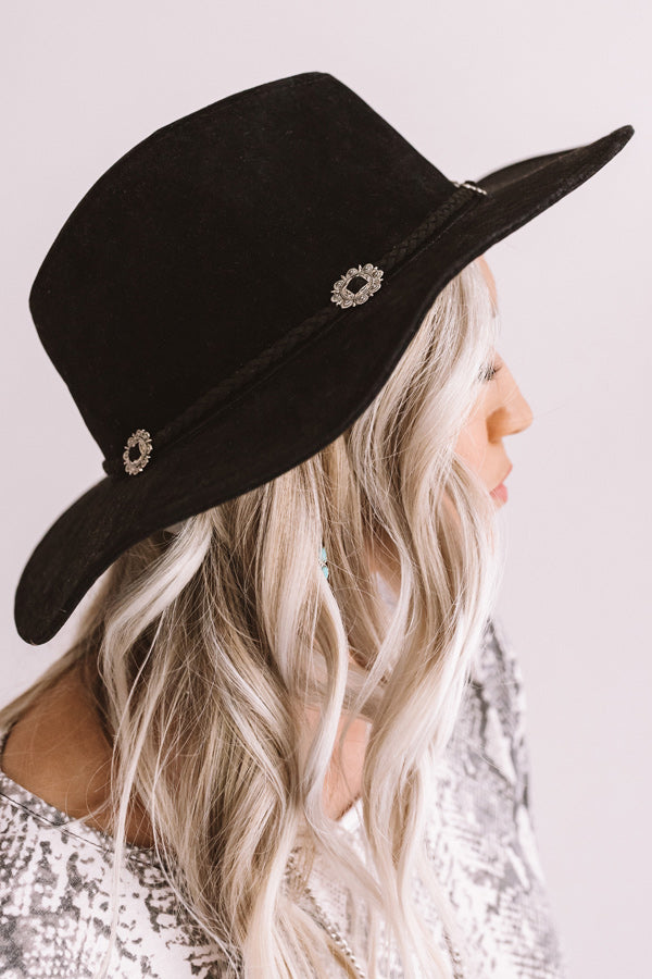 Chic Simplicity Hat In Black-Beginning Fashion