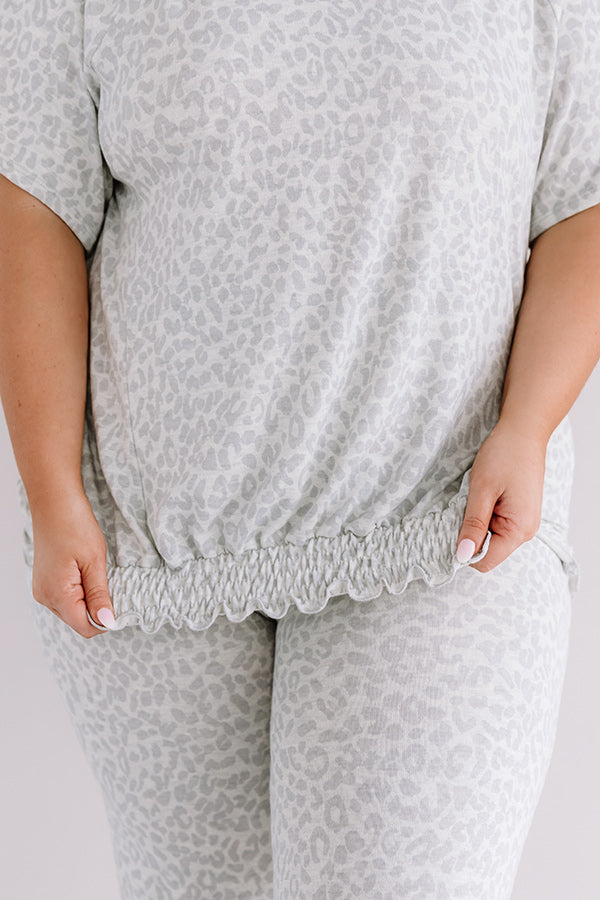 Committed To Cozy Leopard Top In Grey Curves-Beginning Fashion