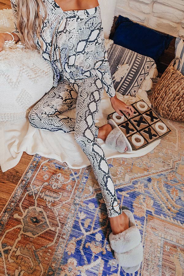 Chill Mood Snake Print Legging-Beginning Fashion